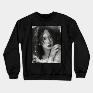 Taeyeon - Photorealism painting Crewneck Sweatshirt